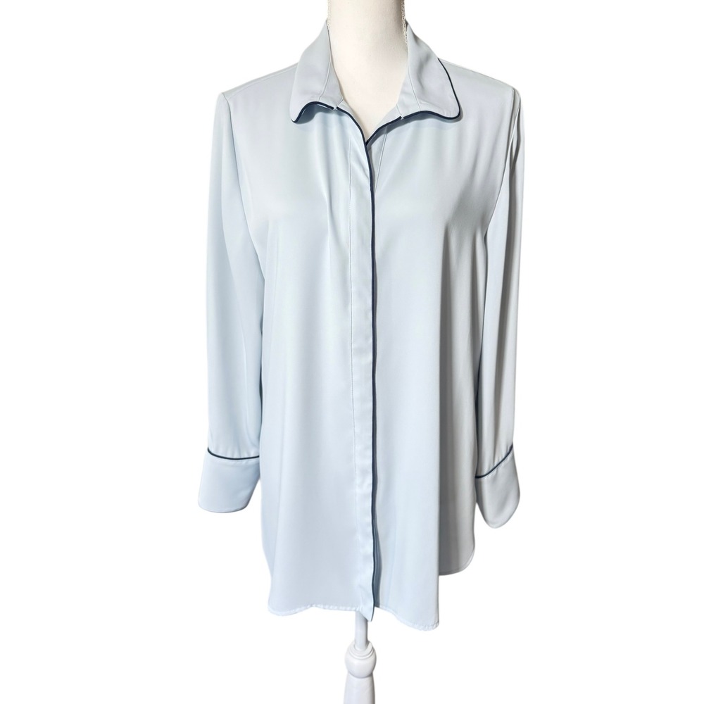 Chicos Size 2/L/12‎ Light Blue Long Sleeve Button Front Shirt with Blue Trim